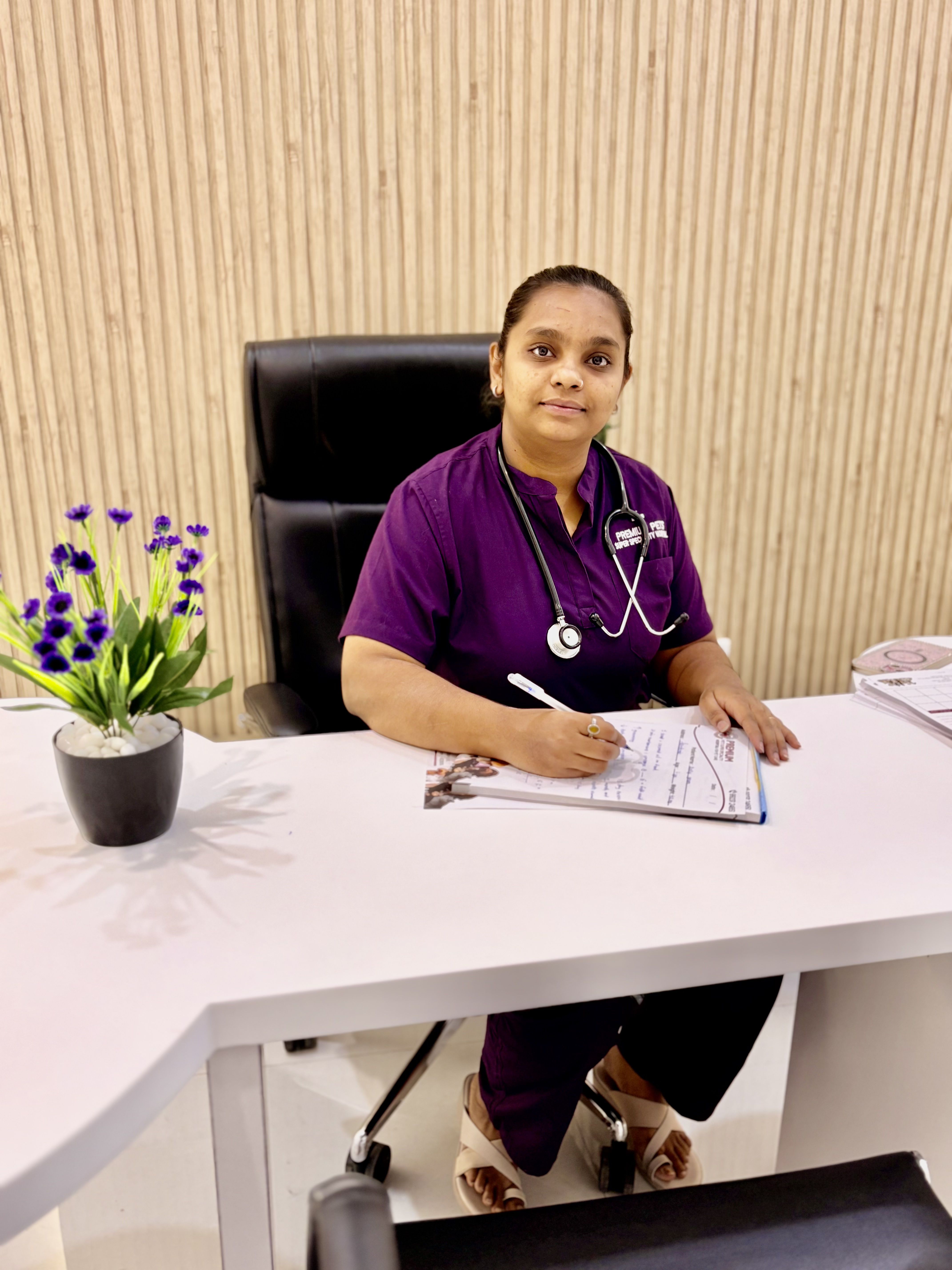 Dr. Dhoenika